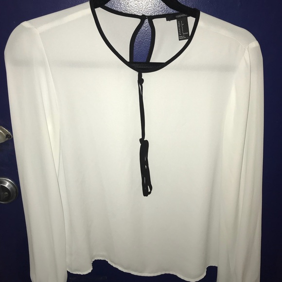 Forever 21 White Flowy Shirt - Picture 1 of 3